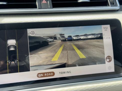 Used 2023 Land Rover Range Rover Velar R-Dynamic S AWD/4WD image 26