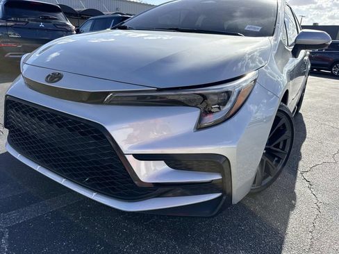 Used 2024 Toyota Corolla SE FWD image 9