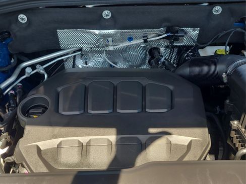 Used 2025 Volkswagen Atlas SE image 28