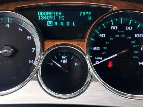 Used 2012 Buick Enclave Leather AWD/4WD image 22