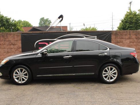 Used 2011 Lexus ES 350 FWD image 2