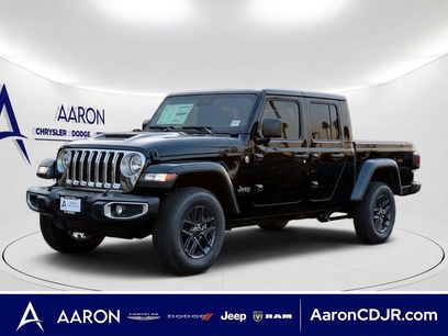 New 2026 Jeep Gladiator Sport