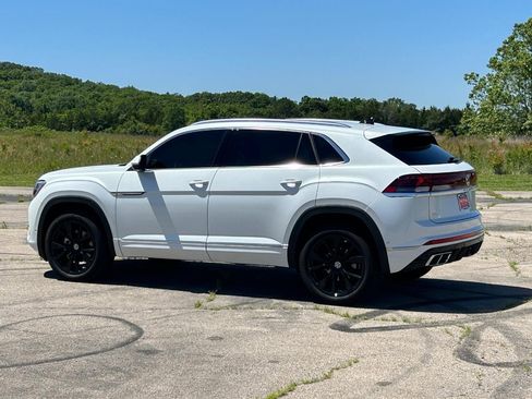 Used 2024 Volkswagen Atlas Cross Sport SEL Premium R-Line AWD/4WD image 7