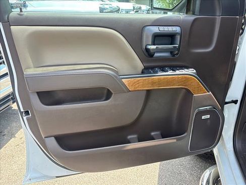 Certified 2018 Chevrolet Silverado 1500 LTZ w/ Sport Package AWD/4WD image 20