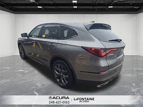 Used 2023 Acura MDX A-Spec image 7