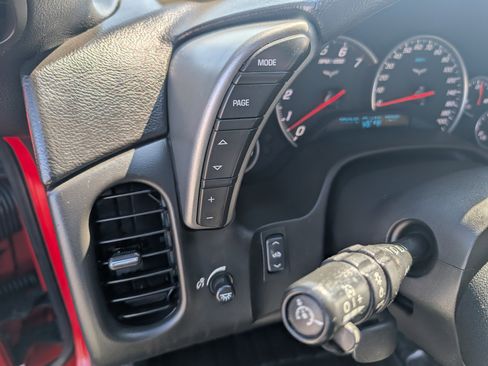 Used 2007 Chevrolet Corvette Convertible w/ Preferred Equipment Group image 15