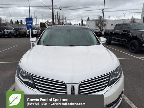 Used 2016 Lincoln MKX Select w/ Select Plus Package image 16