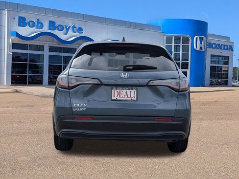 Certified 2025 Honda HR-V LX image 4
