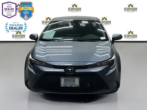 Used 2020 Toyota Corolla LE FWD image 2