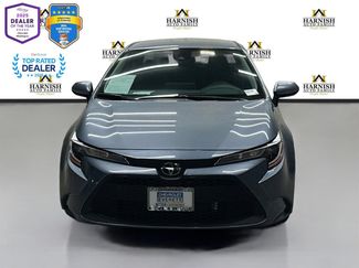 Used 2020 Toyota Corolla LE FWD video 2