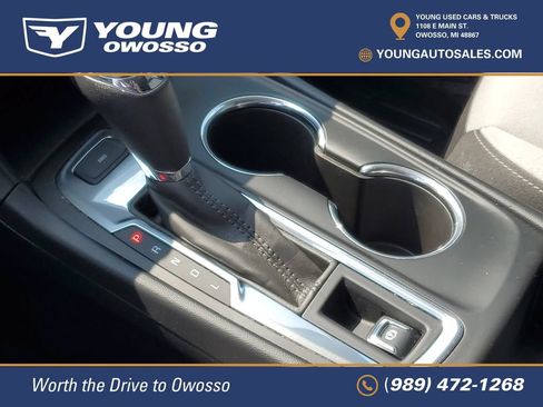 Used 2019 Chevrolet Equinox LT w/ Driver Convenience Package AWD/4WD image 20