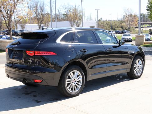 Used 2020 Jaguar F-PACE Prestige image 9