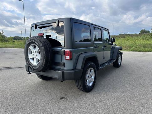 Used 2015 Jeep Wrangler Unlimited Sport w/ Quick Order Package 24S AWD/4WD image 5