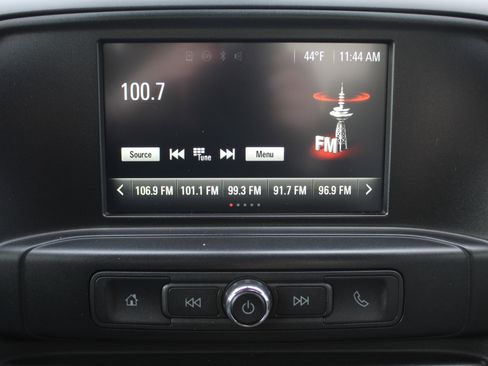 Used 2016 GMC Sierra 1500 SLE image 31