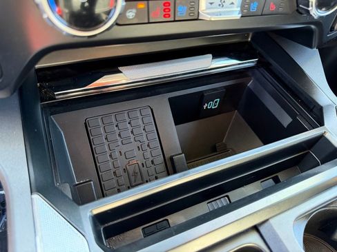 Used 2023 Ford F250 Lariat w/ Lariat Ultimate Package image 28