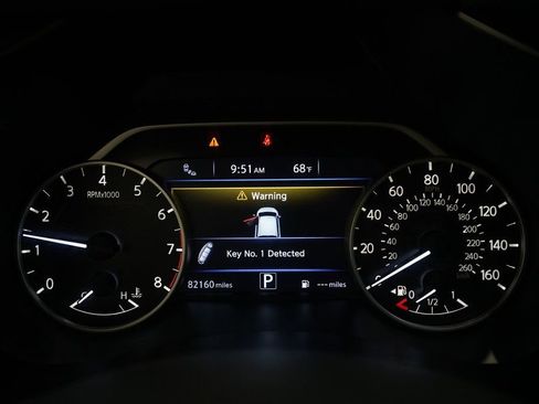 Used 2018 Nissan Murano Platinum image 2