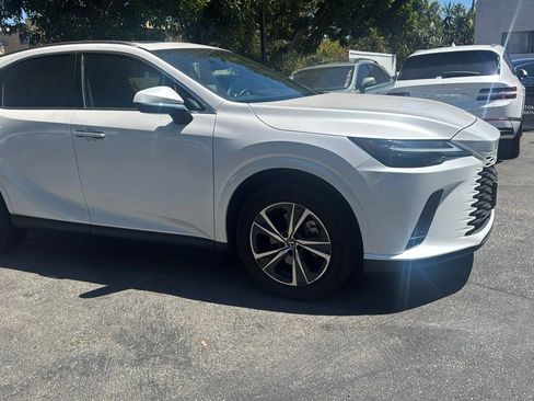 Used 2024 Lexus RX 350 FWD w/ Technology Package image 2