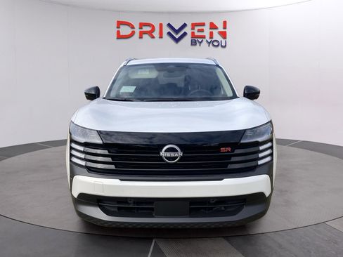 New 2026 Nissan Kicks SR image 9