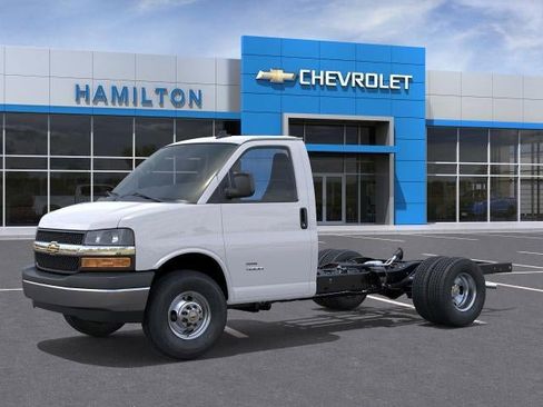New 2026 Chevrolet Express 3500 w/ Power Convenience Package RWD image 10