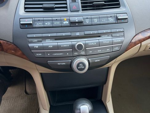 Used 2010 Honda Accord EX-L image 32
