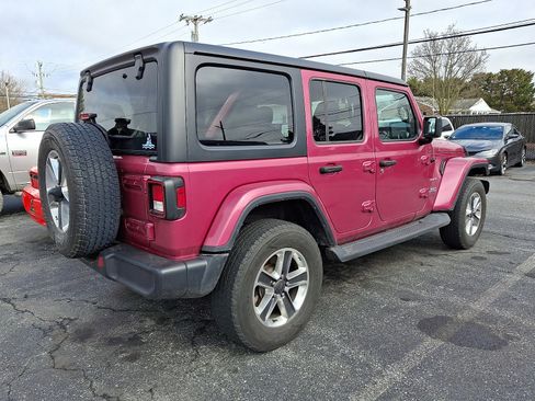 Used 2022 Jeep Wrangler Unlimited Sahara w/ Cold Weather Group image 4