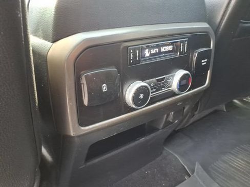 Used 2020 Ford Expedition XLT w/ Equipment Group 202A AWD/4WD image 26