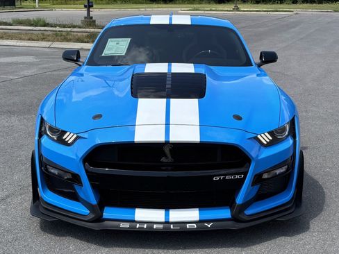 Used 2022 Ford Mustang Shelby GT500 w/ Carbon Fiber Track Pack RWD image 3