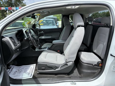 Used 2018 Chevrolet Colorado LT w/ Safety Package image 4