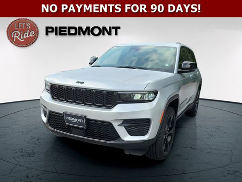 New 2025 Jeep Grand Cherokee Altitude image 1