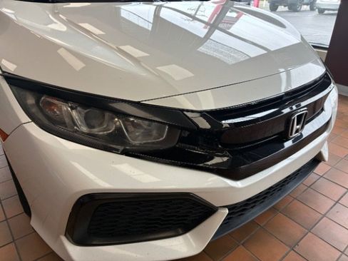Used 2018 Honda Civic LX image 2