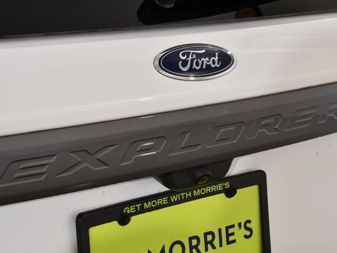 Used 2024 Ford Explorer XLT w/ Equipment Group 202A AWD/4WD image 24
