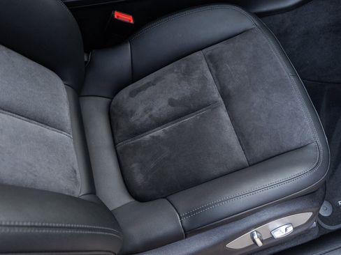 Certified 2021 Porsche Macan image 44