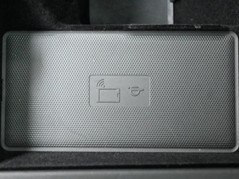 Used 2021 Porsche Cayenne S image 25