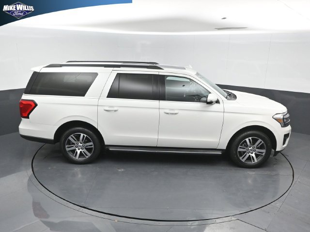 Certified 2023 Ford Expedition Max XLT RWD image 16