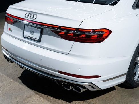 Used 2023 Audi S8 4.0 TFSI image 35