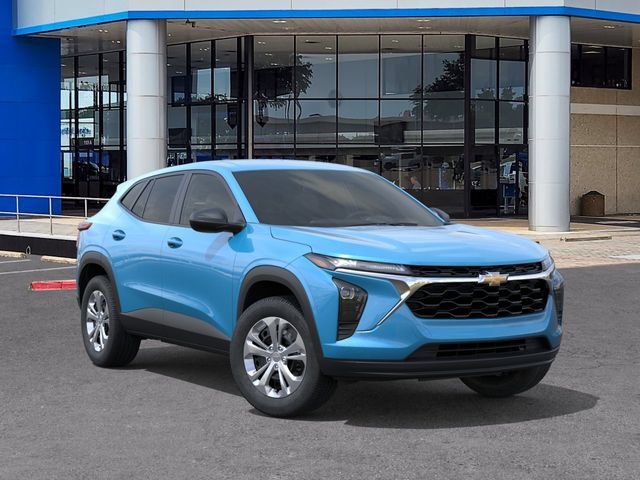 New 2026 Chevrolet Trax LS w/ Driver Confidence Package FWD image 7