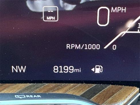 Used 2025 Cadillac Escalade ESV Premium Luxury Platinum w/ LPO, Radiant Package image 34