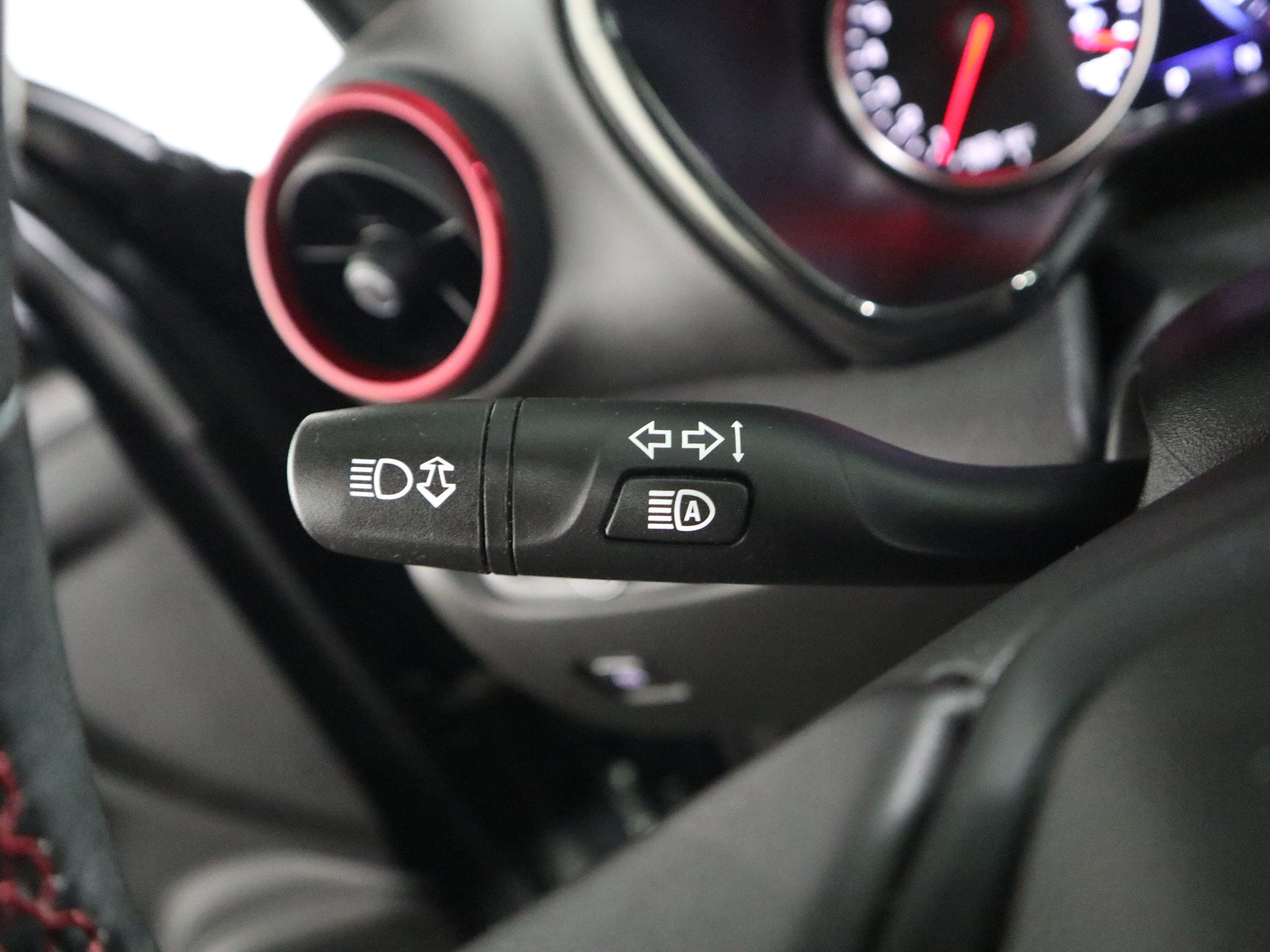 Used 2022 Chevrolet Blazer RS w/ Enhanced Convenience Package FWD image 25