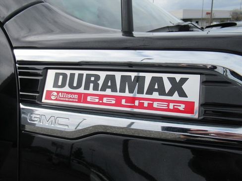 Used 2022 GMC Sierra 2500 Denali w/ Denali Ultimate Package image 32