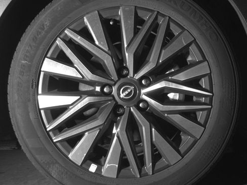 Used 2025 Nissan Altima 2.5 SV image 13