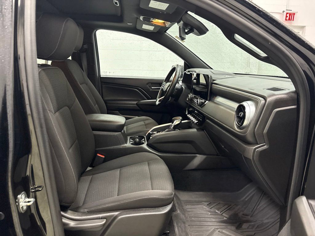 Certified 2023 Chevrolet Colorado LT w/ LT Convenience Package II AWD/4WD image 36