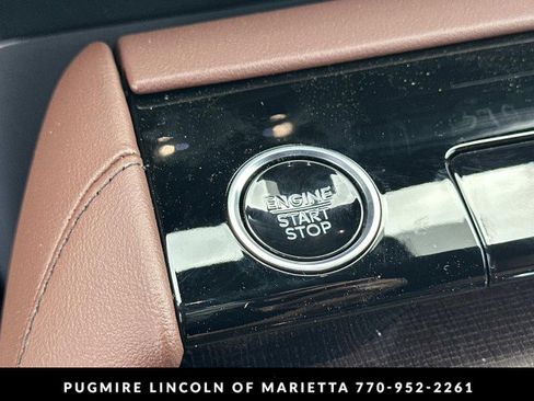 New 2026 Lincoln Navigator Reserve image 25