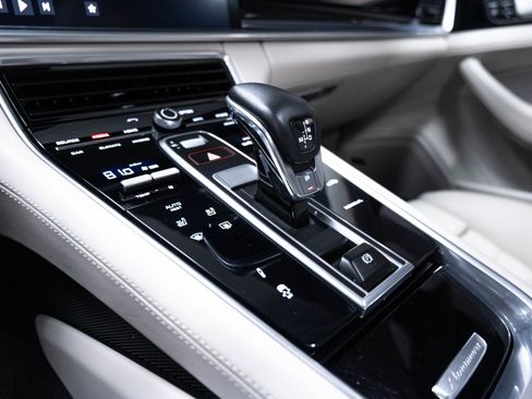 Used 2019 Porsche Panamera 4 AWD/4WD image 15