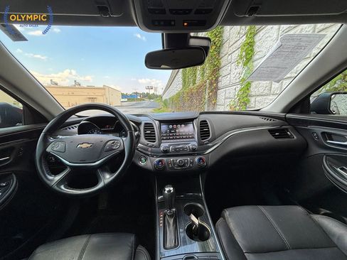 Used 2016 Chevrolet Impala LT w/ Leather Package image 18