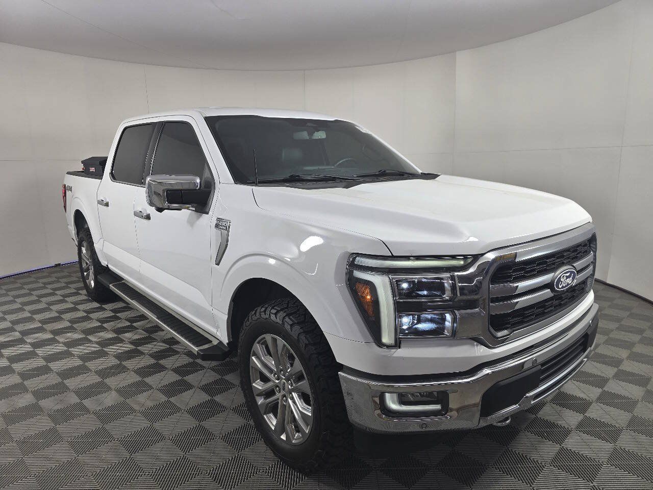 Used 2024 Ford F150 Lariat w/ Bed Utility Package AWD/4WD image 3