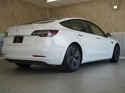 Used 2021 Tesla Model 3 Standard Range Plus RWD image 10