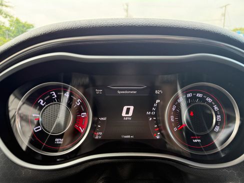 Used 2015 Dodge Challenger SRT image 24