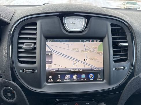 Used 2016 Chrysler 300 S w/ 300S Premium Group image 25