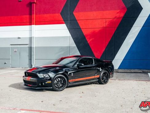 Used 2011 Ford Mustang Shelby GT500 w/ SVT Performance Pkg image 34