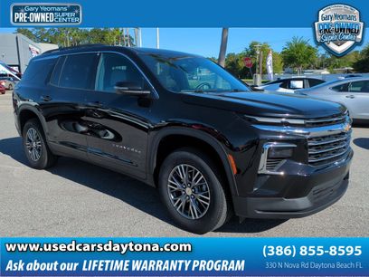 Used 2025 Chevrolet Traverse LT